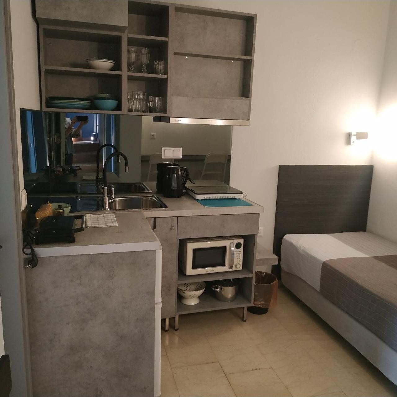 Loc Hospitality Urban Suites Corfu  Eksteriør billede